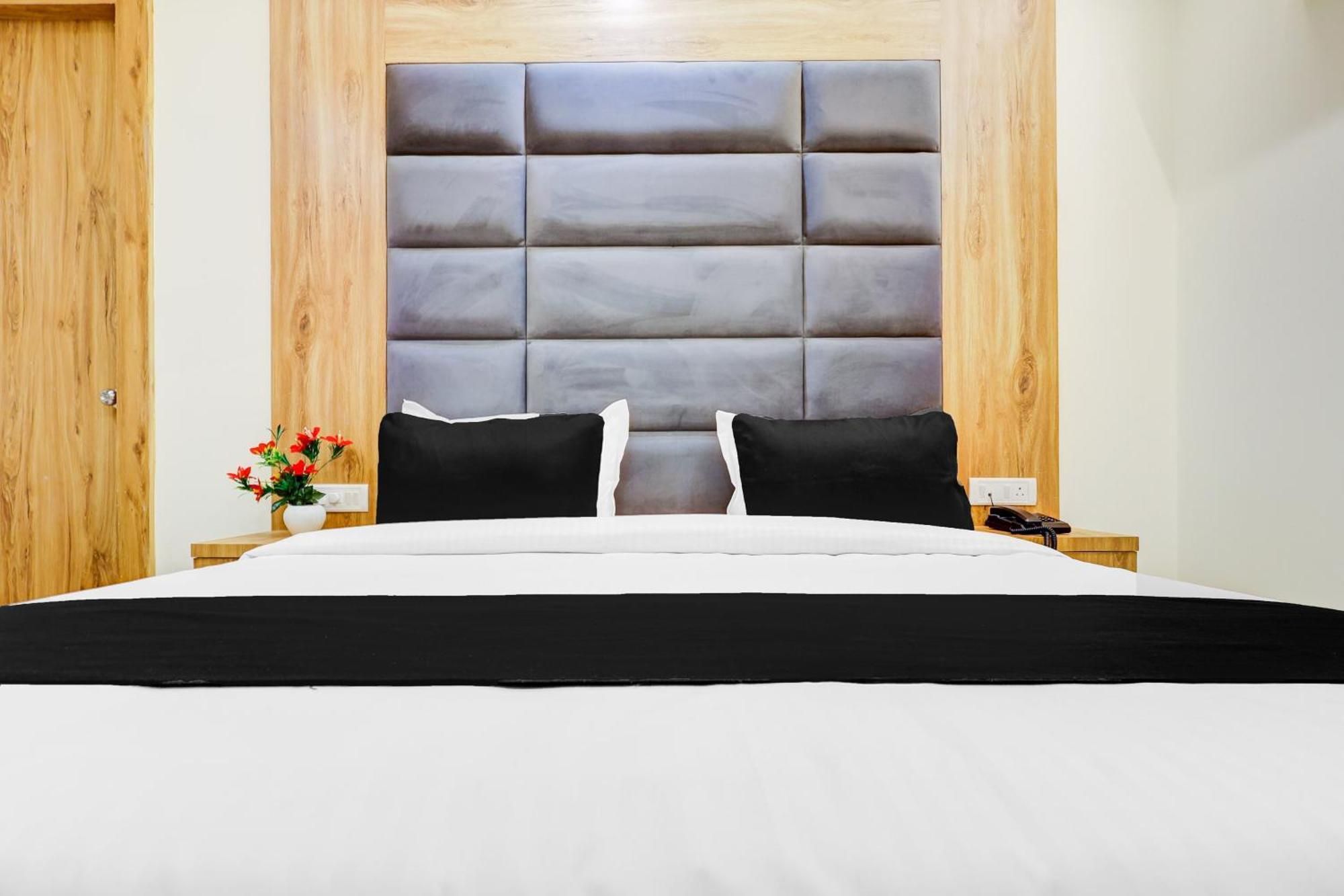 O Manor Luxe Near Airport 3* New Delhi